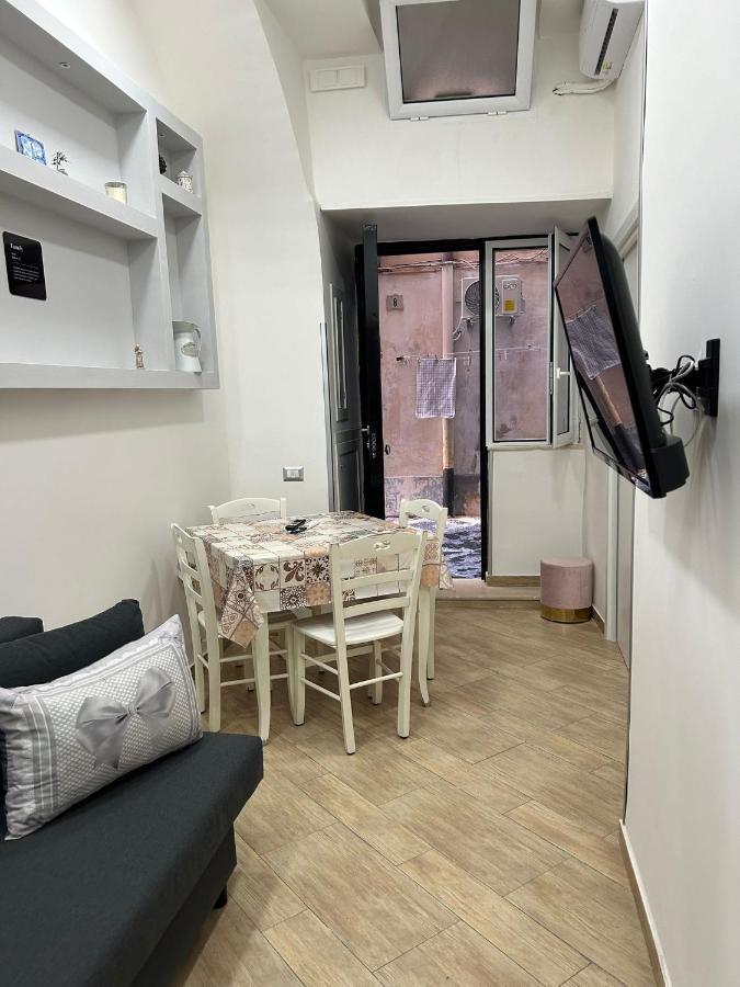 House Gio Gio' Apartment Napoli Bagian luar foto